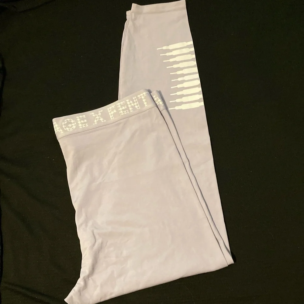 savage  x fenty lilac leggings NWOT - Picture 2 of 3